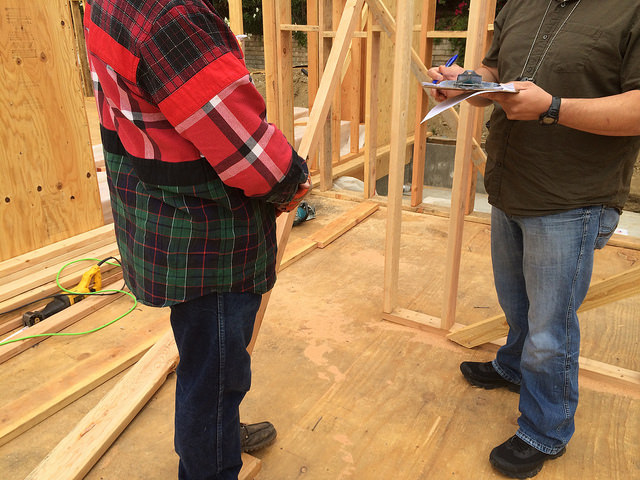 CDI investigator talks to a contractor